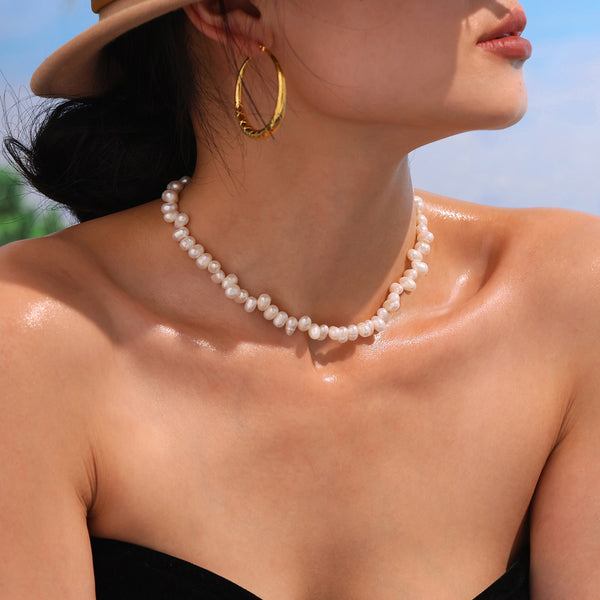 Virelle Pearl Necklace