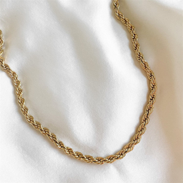 Vesna Rope Necklace