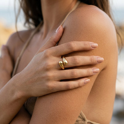 Venetian Embrace Ring