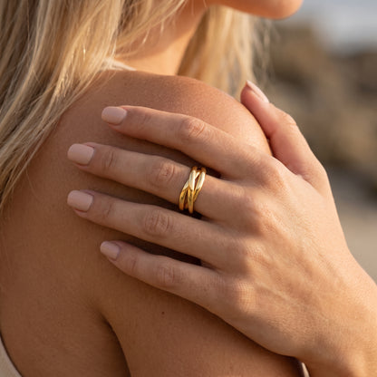 Esme Loop Ring