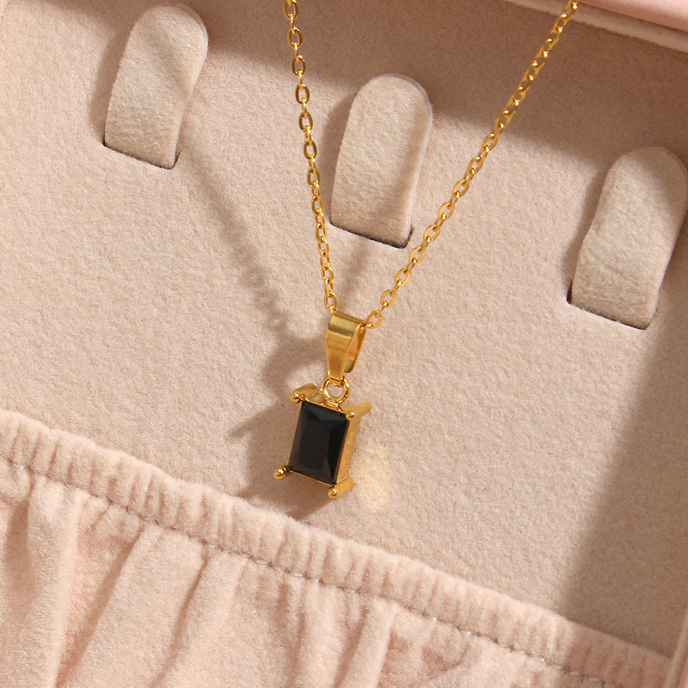 Aveline Necklace