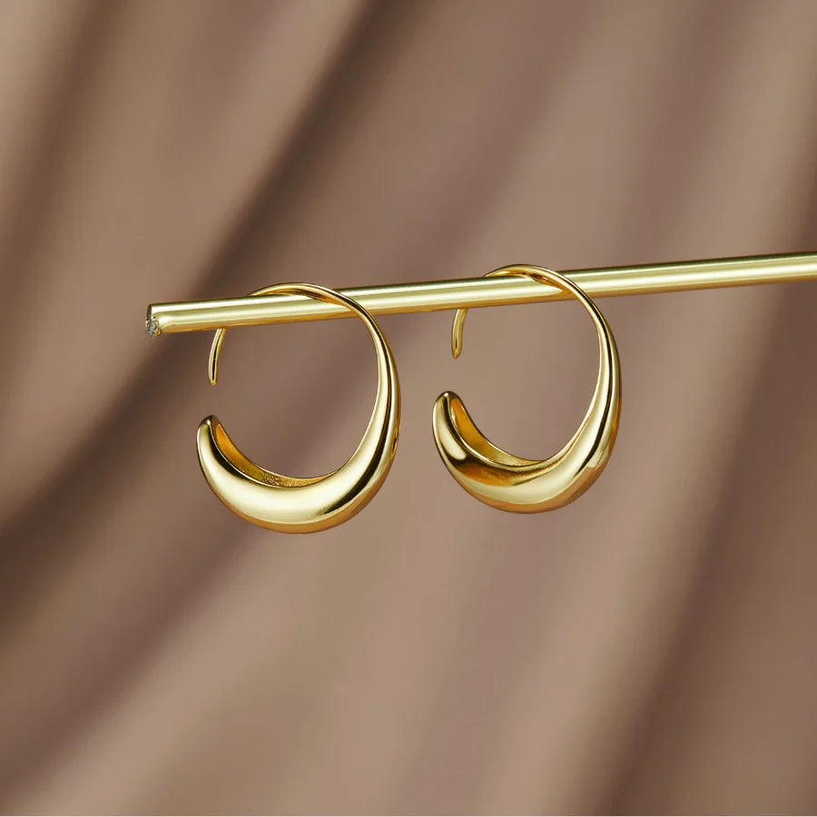 Reine Hoop Earrings
