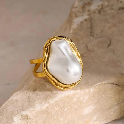 Avila Pearl Ring