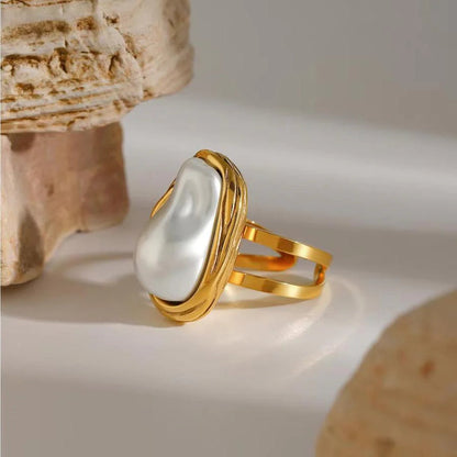 Avila Pearl Ring