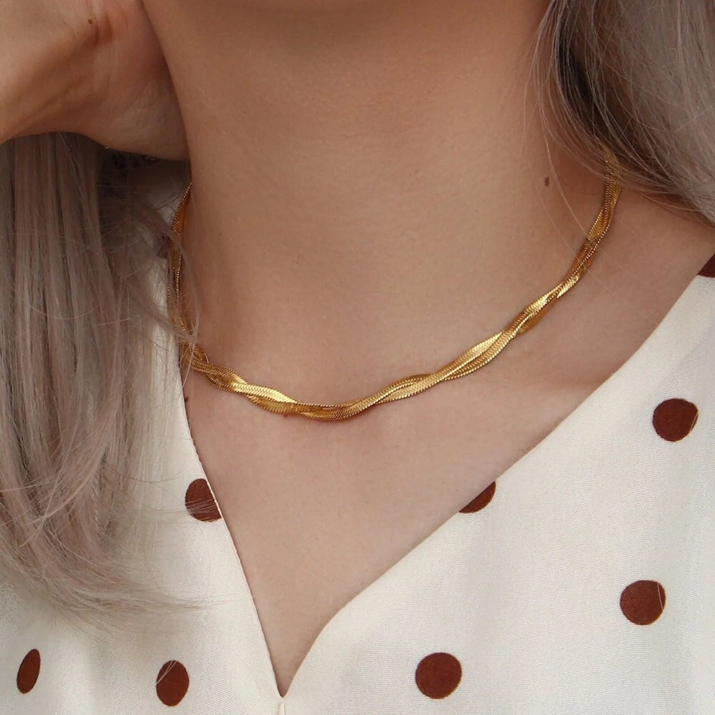 Elspeth Twist Necklace