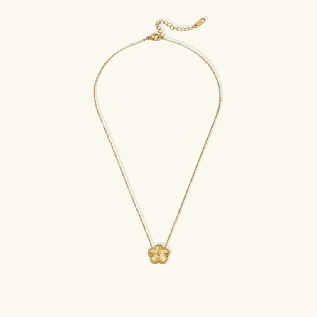 Wren Clover Necklace