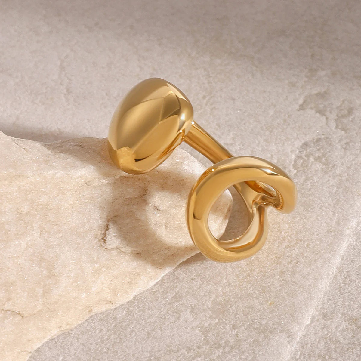 Nellie Ring