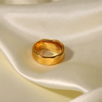 Elodie Pearl Ring