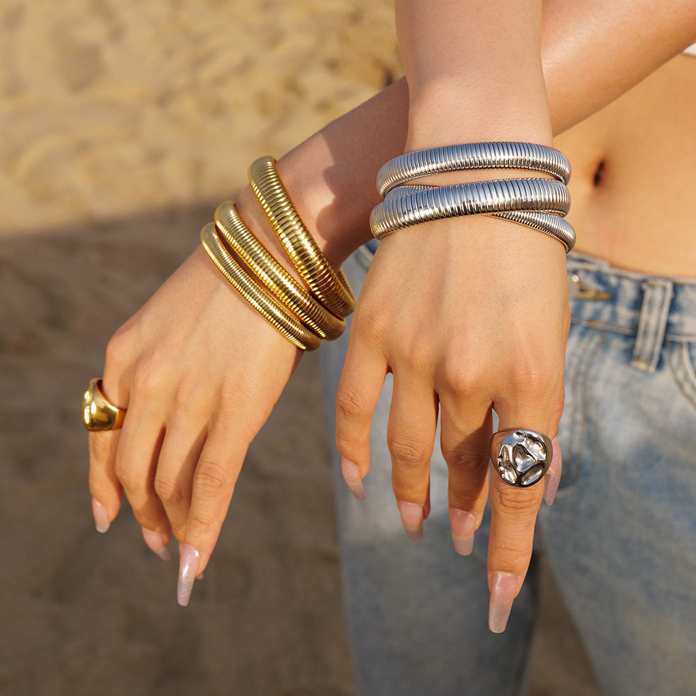 Solveig Bangle Bracelet