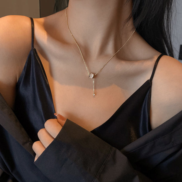 Lia Gold Clavicle Necklace