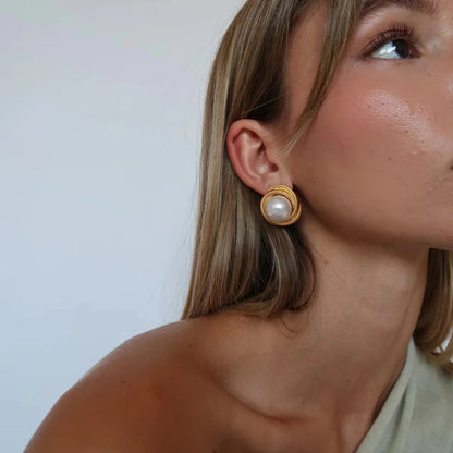 Suri Pearl Earrings