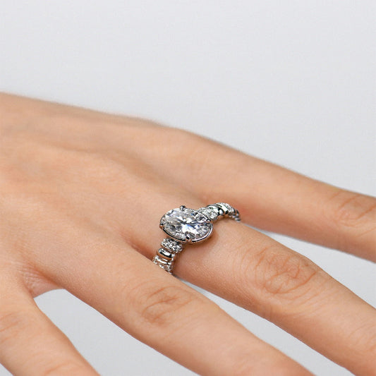 Lunelle Oval Ring
