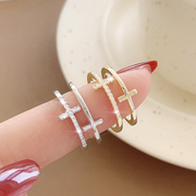 Double Cross Ring