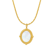 Jada Gold Shell Pendant