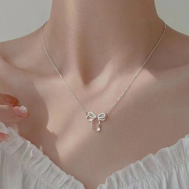 Angelique Delicate Bow Zirconia Necklace