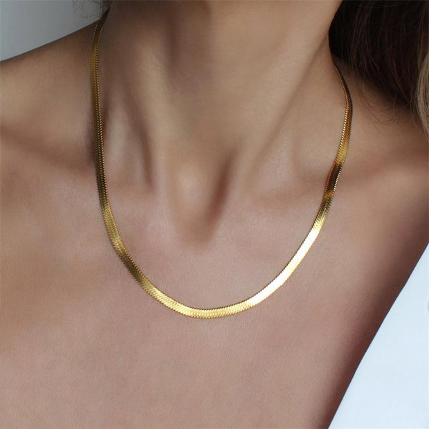 Stella Herringbone Chain Necklace