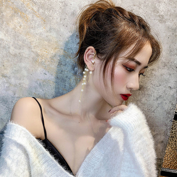 Raine Dangling Pearl Earrings