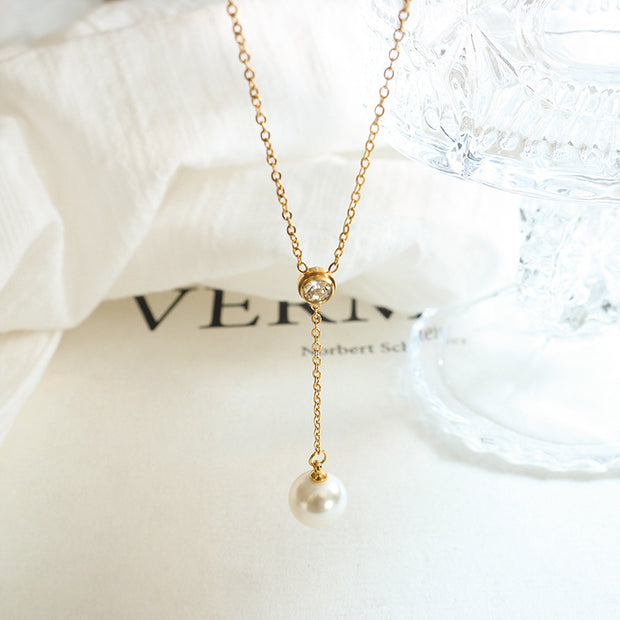 Lila Crystal Pearl Gold Necklace